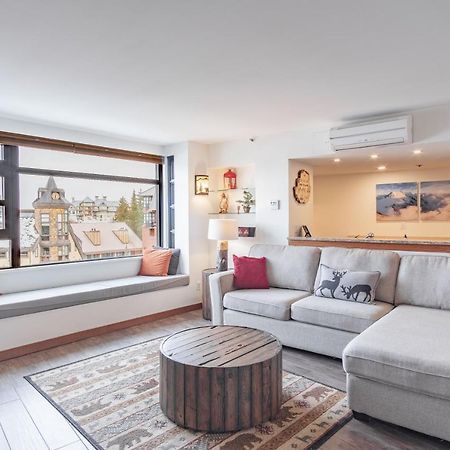 Carleton Lodge By Outpost Уистлер Экстерьер фото